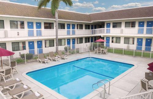 Pismo Beach Hotel | Motel 6-Pismo Beach, CA