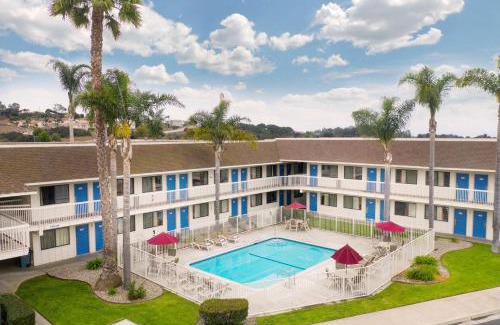 Pismo Beach Hotel | Motel 6-Pismo Beach, CA