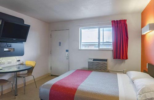 Riverton Hotel | Motel 6 Riverton WY