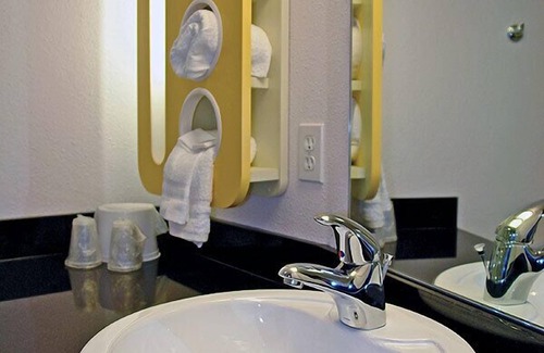Salisbury Hotel | Motel 6 Salisbury, MD