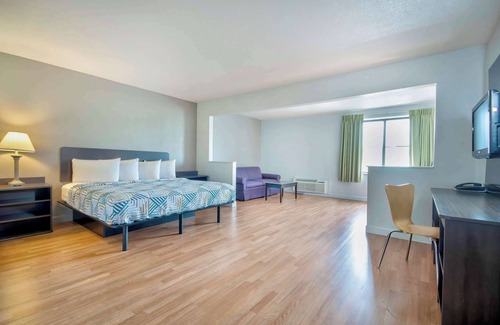 Springfield Hotel | Motel 6 Springfield, OH