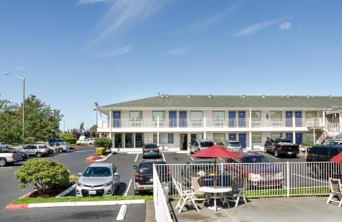 South End Hotel | Motel 6-Tacoma, WA - South