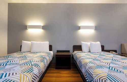 Texas City Hotel | Motel 6 Texas City, TX - I-45 South