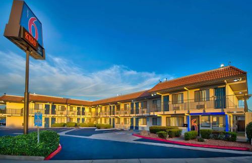 Vallejo Hotel | Motel 6-Vallejo, CA - Six Flags West
