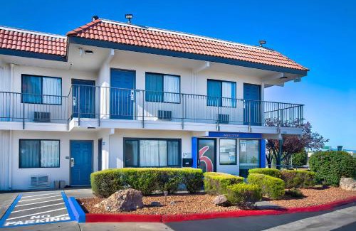 Vallejo Hotel | Motel 6-Vallejo, CA - Six Flags West