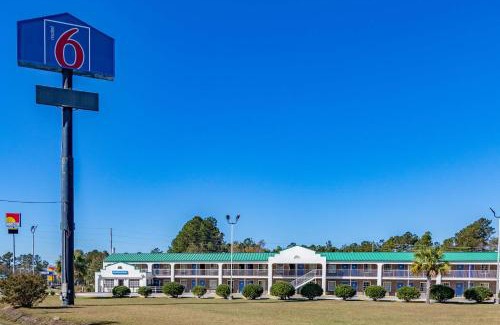 Walterboro Hotel | Motel 6-Walterboro, SC