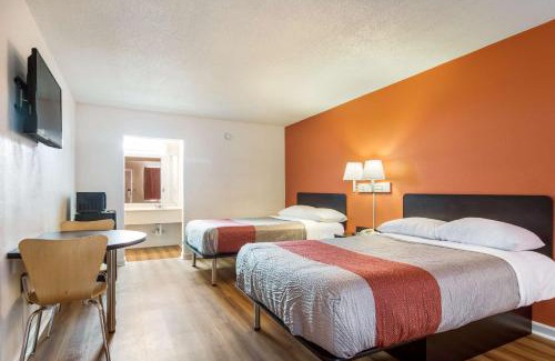 Warner Robins Hotel | Motel 6-Warner Robins, GA