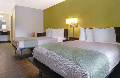 Buena Hotel | Motel 6 Yakima, WA - Downtown