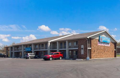 Youngstown Hotel | Motel 6-Youngstown, OH