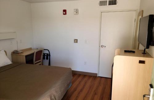 Mesilla Park Hotel | Motel 9 Las Cruces