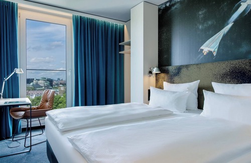 Obere Au Hotel | Motel One Munich - Deutsches Museum