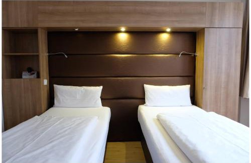 Neukoelln Hotel | Motel Plus Berlin