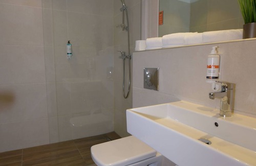 Neukoelln Hotel | Motel Plus Berlin