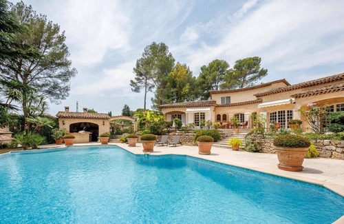 Les Baraques House | Mougins Maison Avec Grande Piscine en Domaine Privé