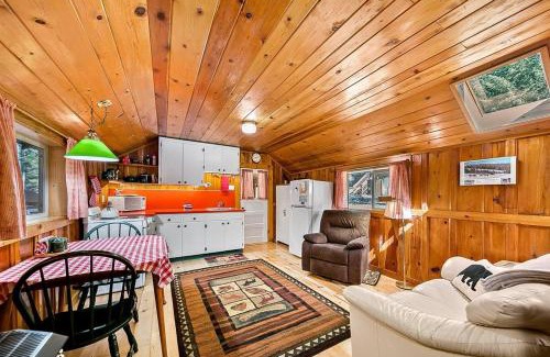 Joseph House | Mount Bonneville