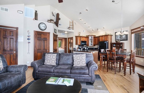 Estes Park Condo | Mount Chiquita 10a 2 Bedroom Condo by RedAwning