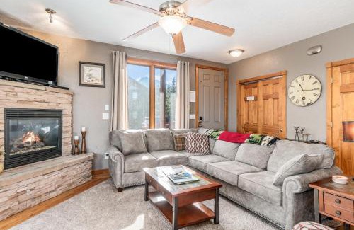 Estes Park Apartment | Mount Cirrus 10B Condo