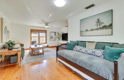 Mount Dora House | Mount Dora Home Private Pool, Spa and Tropical Bar!
