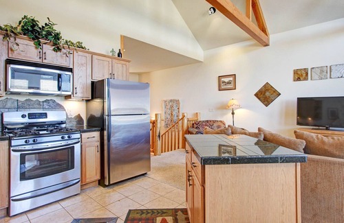 Estes Park Condo | Mount Enentah 37 - 2 Br Condo - Lake and Mountain Views