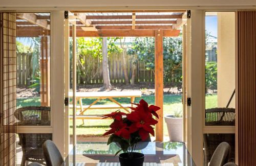 Mount Maunganui House | Mount Holidaze - Mt Maunganui Holiday Home