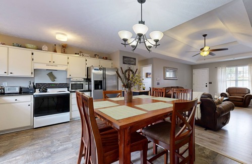 Mount Juliet House | Mount Juliet Home on 1 Acre | Private Outdoor Space | 30 Minutes to Nashville