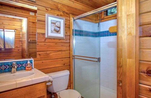Shingletown House | Mount Lassen Big Cabin on 1.6 Acres of Forest, Lots of bedrooms, No Neighbors