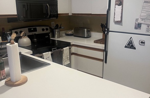 West Dover Condo | Mount Snow condo (Deer Creek) Walk to new Sundance lift