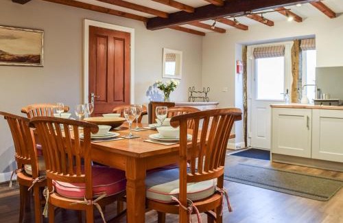 Holmfirth House | Mount View - Uk48425