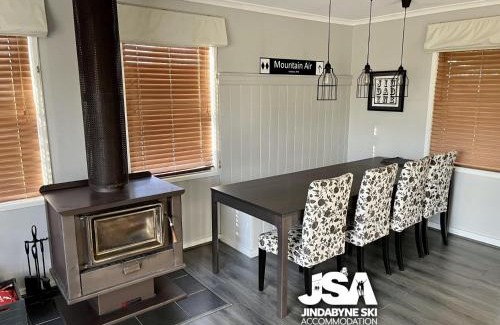 Jindabyne House | Mountain Air