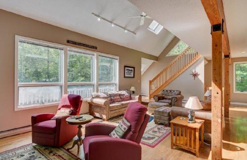 Eidelweiss Village House | Mountain and Lake Getaway