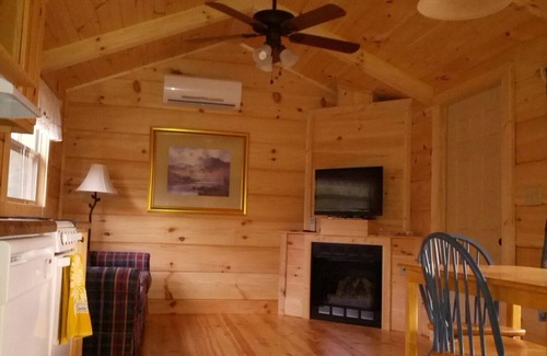 Spruce Pine Cabin | Mountain Cabin for Peace, Beauty and Soul Shine