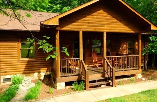 Mount Gilead House | Mountain Cabin, Lake Tillery, Uwharrie National Forest