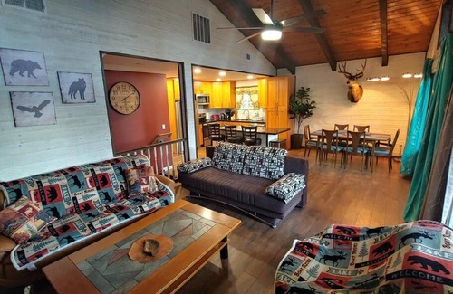 Groveland House | Mountain Cabin near Yosemite