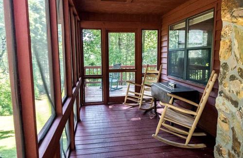 Blairsville House | Mountain Cabin Rental Under Two Hours from Atlanta for Lake Nottely Getaway in Georgia