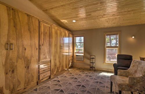 Woodland Park Apartment | Mountain Cabin, Walk to DiningandMemorial Park!