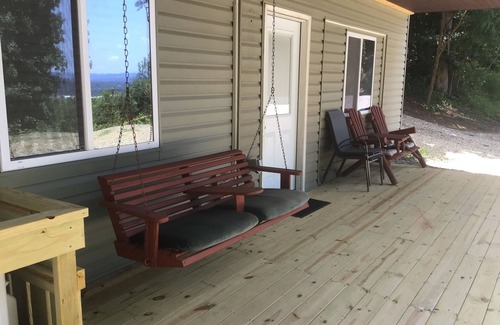 Blairsville Cabin | mountain cabin with view