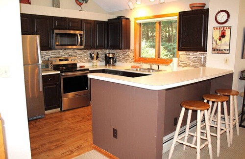 Lincoln House | Mountain Circle Retreat