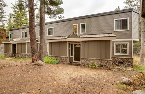 Kirkwood Apartment | Mountain Condo with Fireplace in Kirkwood Ski Resort