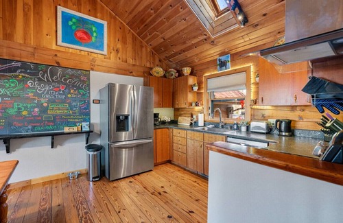 East End - Valley Street House | Mountain Cottage~MtnViews~5MiDt~