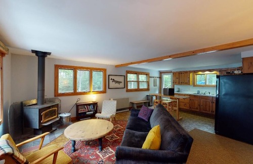 Greenville Cabin | Mountain Escape (Waterfront on Lower Wilson Pond!)