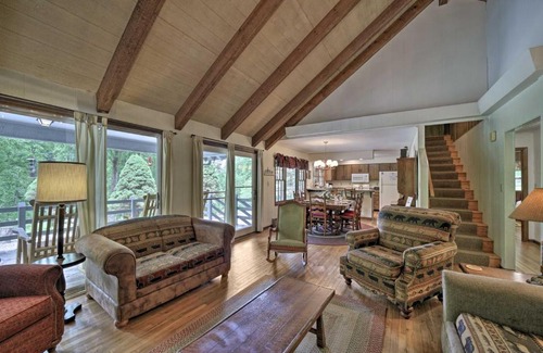 Bryson City House | Mountain Escape with Hiking about 5 Mi to Bryson City!