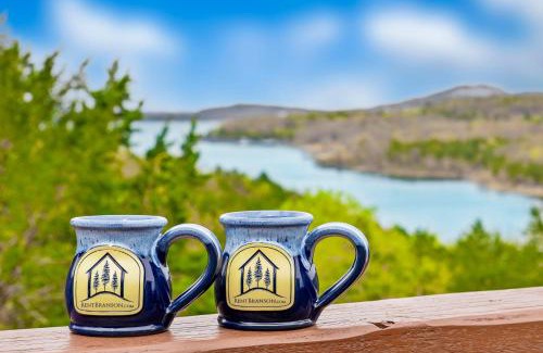 Blue Eye House | Mountain Estate Lake Front