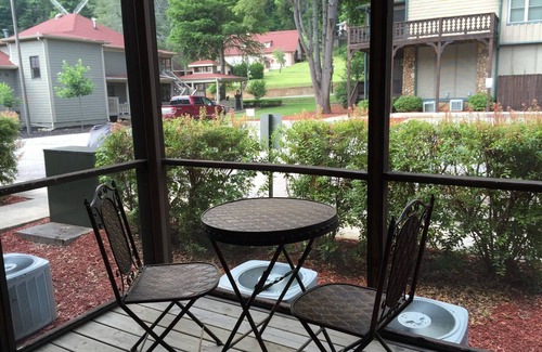 Helen Condo | Mountain Experience with town convenience!