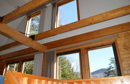 Intervale House | Mountain foliage views! 5 mins to Storyland, shopping, great location