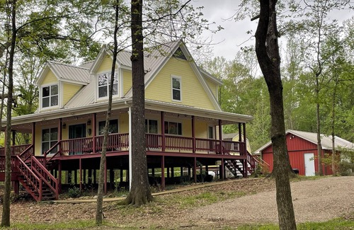 Hatfield Cabin | MOUNTAIN FORK RIVER HOUSE