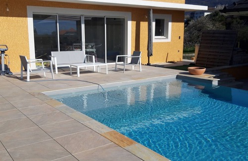 Brison-Saint-Innocent Apartment | Mountain lake jacuzzi pool cottage