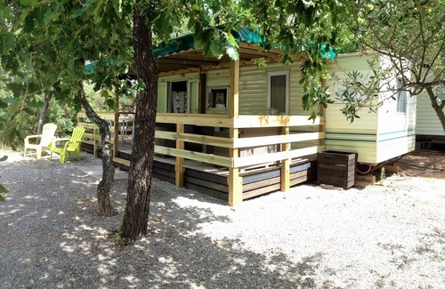Roquebrune-sur-Argens House | Mountain View Mobile Home in Roquebrune-sur-Argens, France