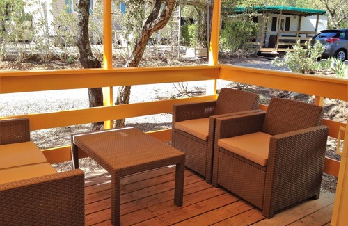 Roquebrune-sur-Argens House | Mountain View Mobile Home in Roquebrune-sur-Argens, France