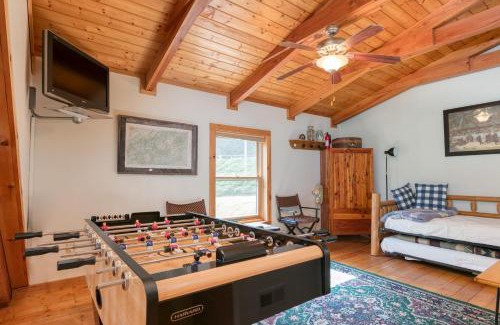 Waynesville House | Mountain Gem by AvantStay Incredible Views
