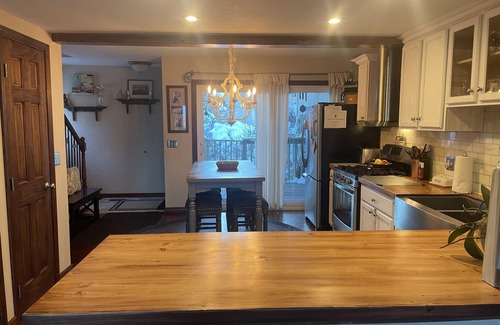 Park Meadows House | Mountain Getaway. Beautiful 3 bedroom, 2.5 bathrooms in Park City, UT.